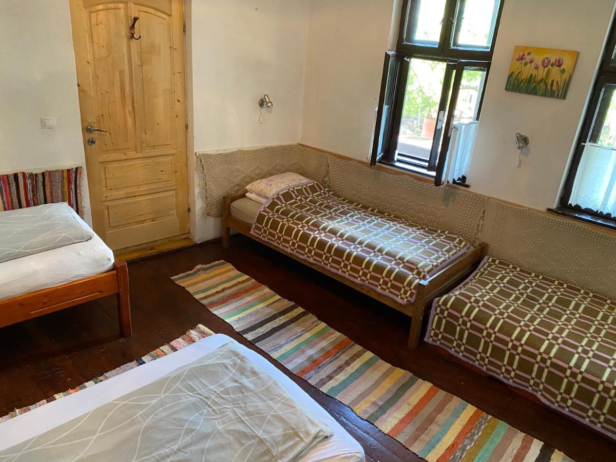 Sziklakert - Eletorom Vendeghaz Rimetea Exteriör bild