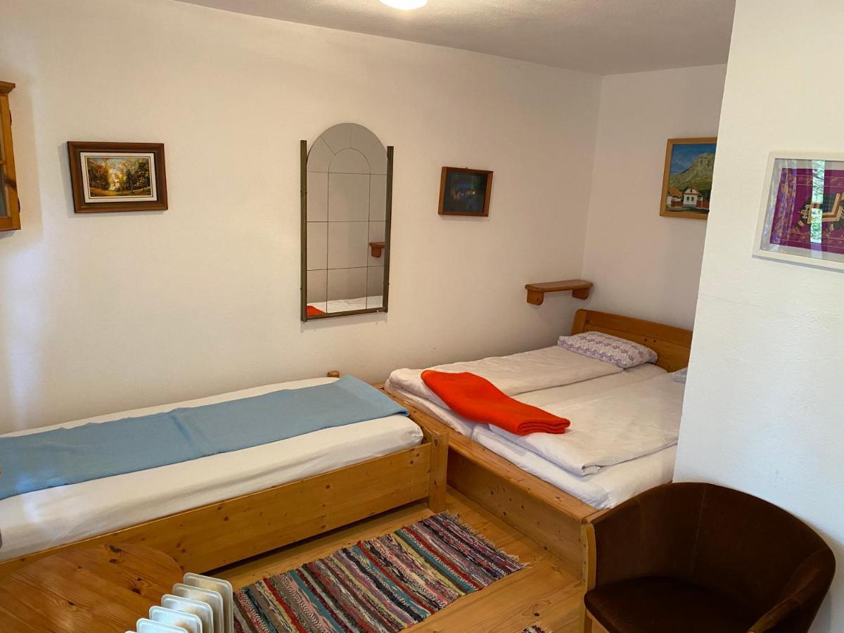 Sziklakert - Eletorom Vendeghaz Rimetea Exteriör bild