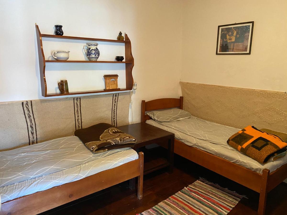 Sziklakert - Eletorom Vendeghaz Rimetea Exteriör bild